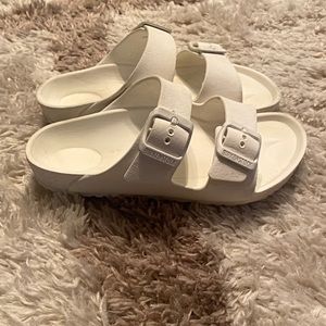 *KIDS* Birkenstock sandals